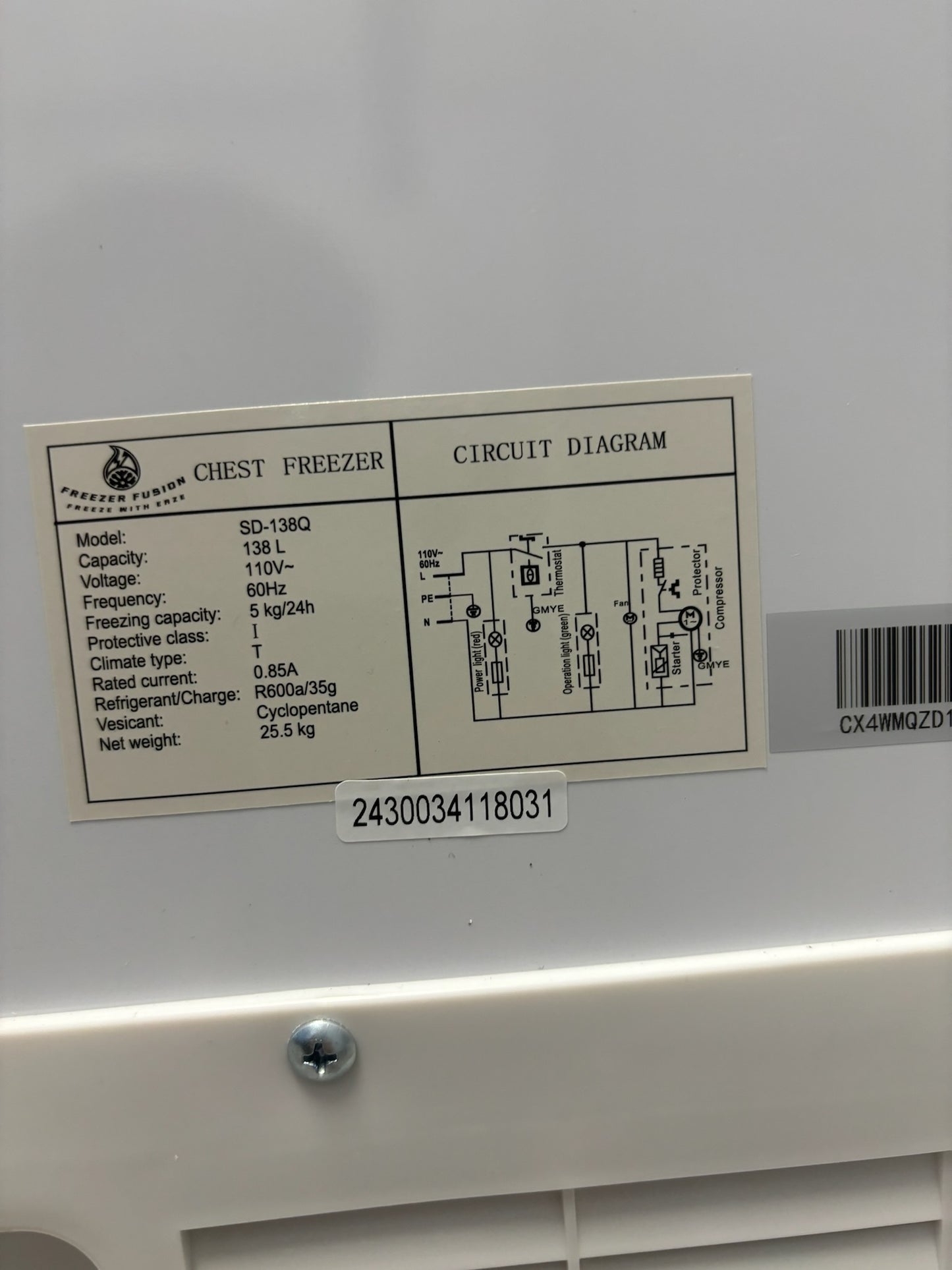 138Q Chest Freezer